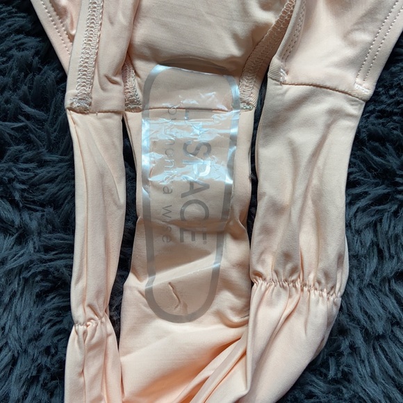 L*SPACE PASTEL PEACH SWIM BOTTOM SIZE SMALL - Picture 2 of 6
